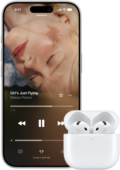 iPhone до AirPods в кутия за зареждане, кутията е отворена