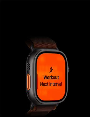 „Apple Watch Ultra 4“, titano korpusas, juodos spalvos, bėgimo treniruotė, kitas intervalas, kairė išorinė pusė, oranžinis veiksmo mygtukas, „Alpine“ apyrankė