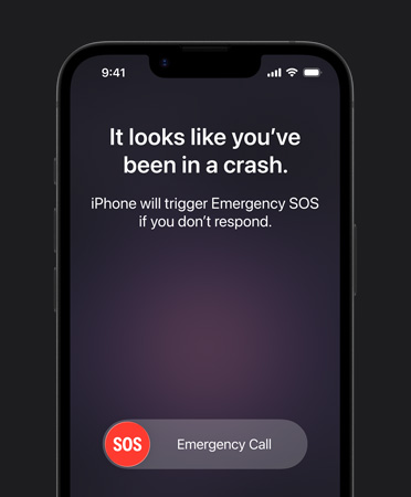 iPhone 17e, pohled zepředu, obrazovka s oznámením o detekci autonehody